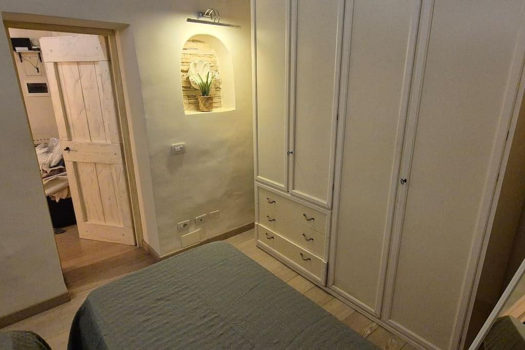 Borgo San Frediano Hideaway Apartment ฟลอเรนซ์ ภายนอก รูปภาพ