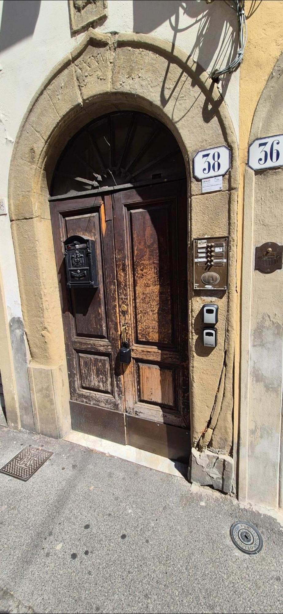 Borgo San Frediano Hideaway Apartment ฟลอเรนซ์ ภายนอก รูปภาพ